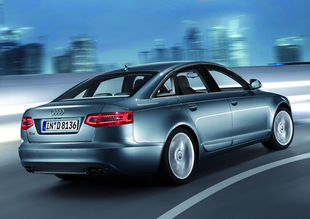 File:Audi-S6-2.jpg