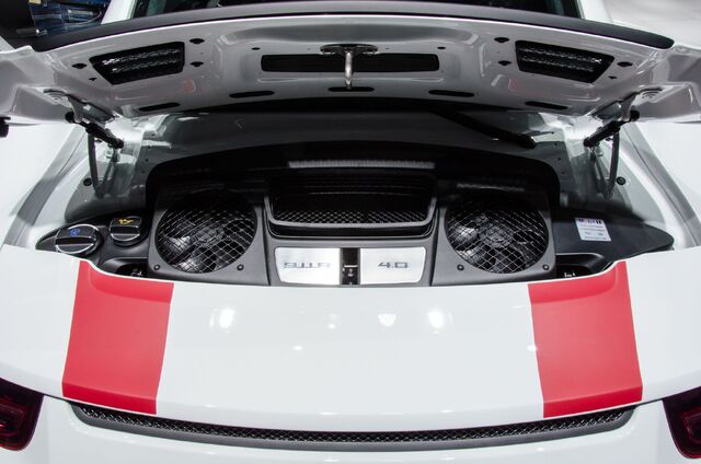 File:2016-porsche-911-r-engine.jpg