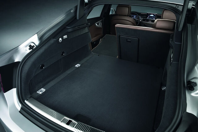 File:Audi-A7-Sportback-39.jpg
