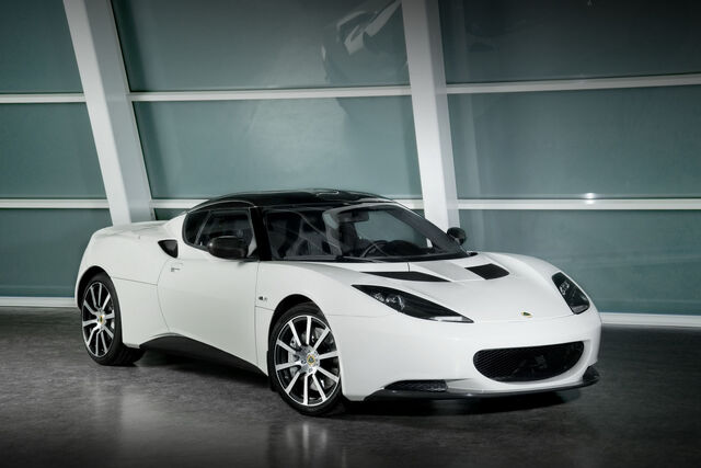 File:Lotus-Evora-Carbon-Concept-1.jpg