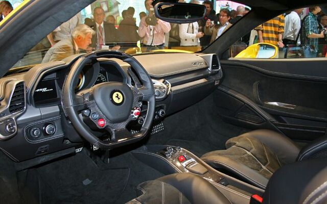 File:Ferrari-458-italia-cockpit.jpg