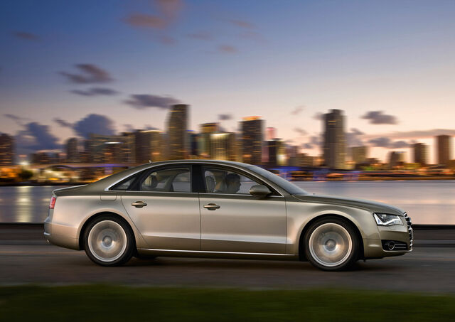 File:2011audia8012.jpg
