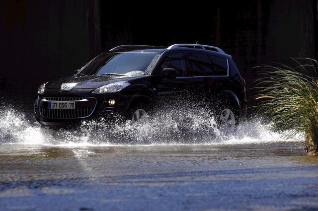File:Peugeot40073.jpg
