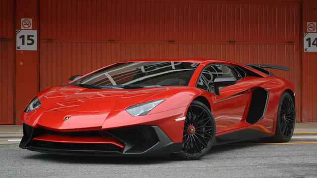 File:01-2016-lamborghini-aventador-sv-fd-1.jpg