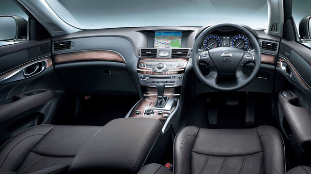 File:04-nissan-fuga-hybrid-press.jpg