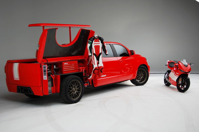 File:TOYOTA-tUNDRA-dUCATI 2.jpg