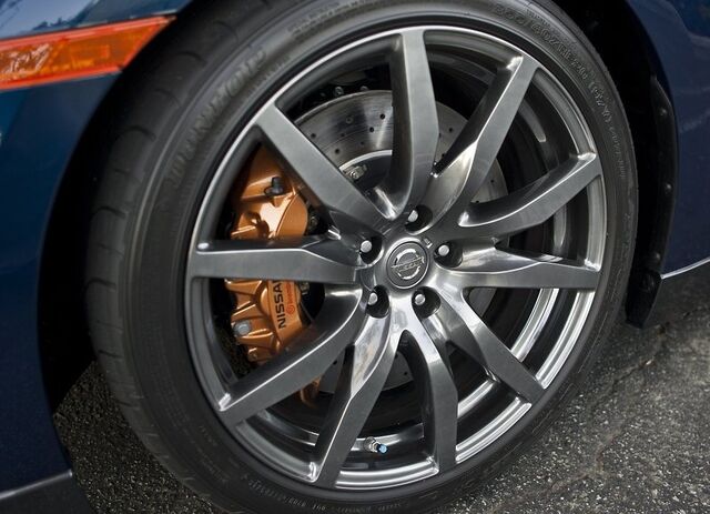 File:Nissan-GT-R 2011 17.jpg