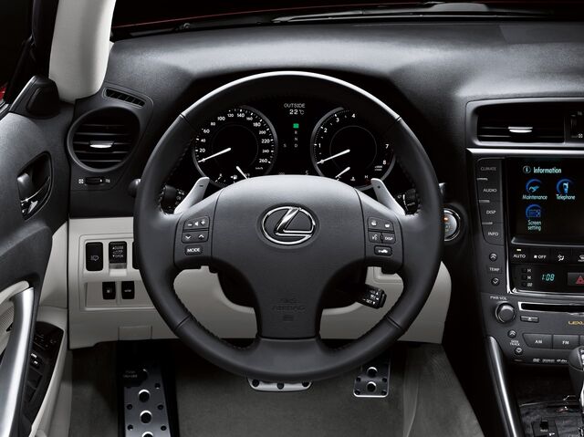 File:28 lexus is250c press.jpg