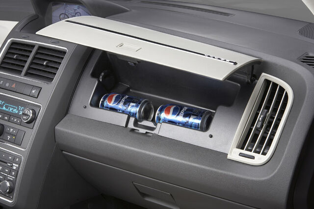 File:2009 dodge journey 07.jpg