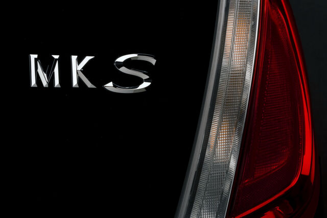 File:09LincolnMKS 34.jpg