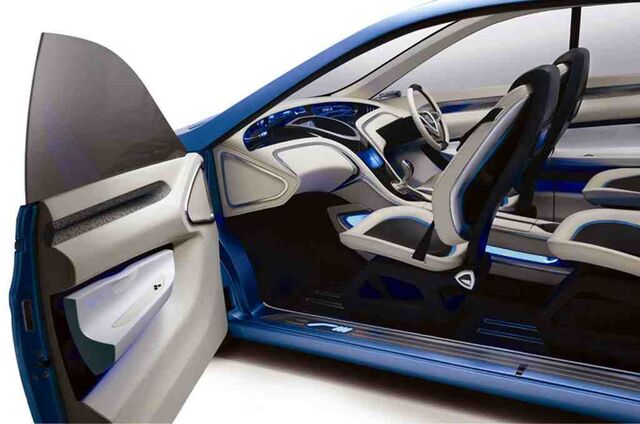 File:Suzuki-r3-mpv-concept-stock--(8).jpg