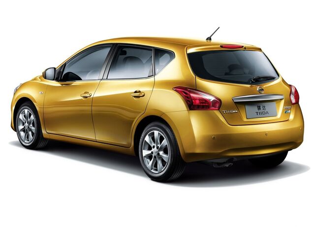 File:Nissan-tiida 2012 5.jpg