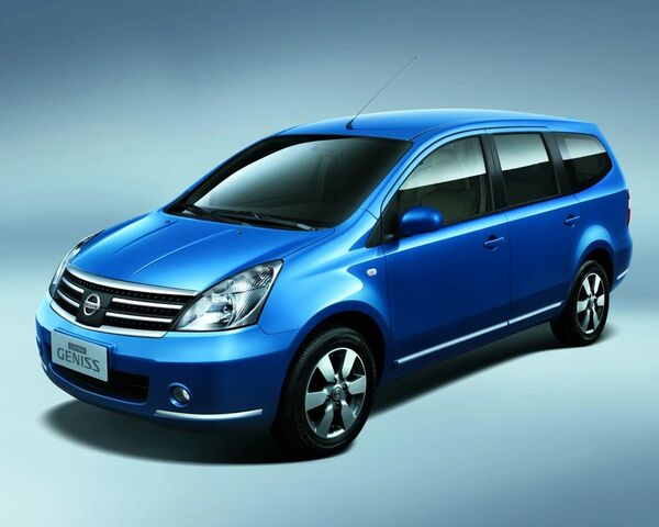 File:Nissan Livina.jpg