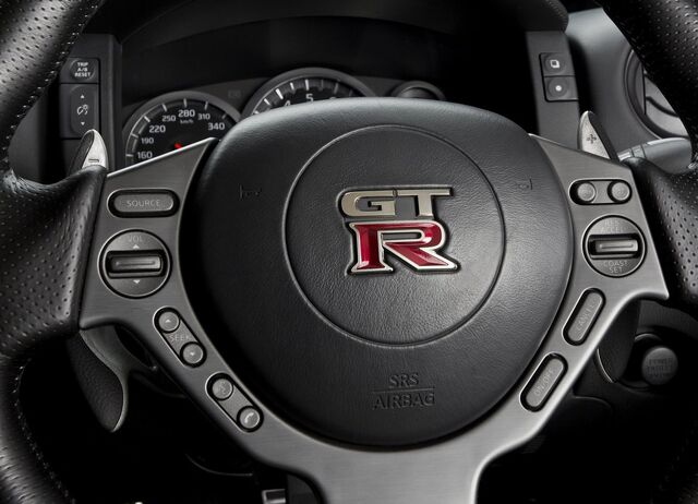 File:Nissan-gt-r 2011 4f.jpg