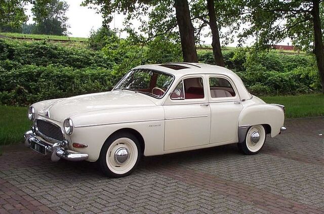 File:Renault Fregate.jpg