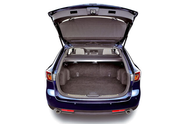 File:Carscoop Mazda6 26.jpg