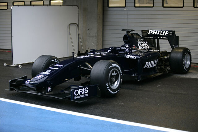 File:Y2z1983.jpg
