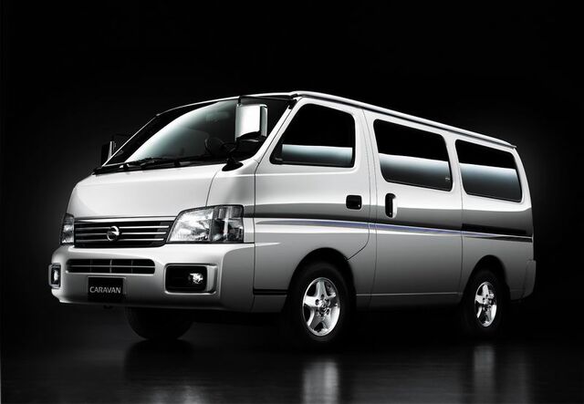 File:Production 2001 caravan e25.jpg