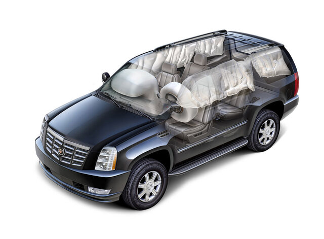 File:Cadillac-escalade 2007 17.jpg