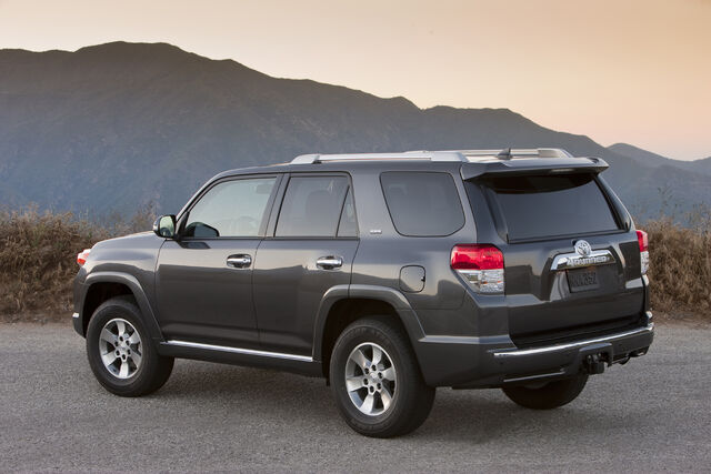 File:01-2010-4runner-sr5.jpg