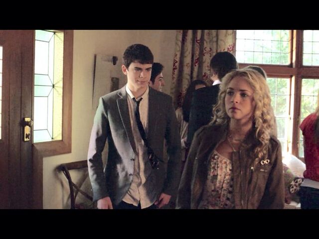 File:Avalon high outfits.jpg