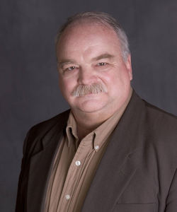 File:Richard Riehle.png