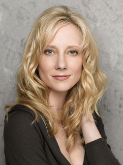 File:Anne Heche.png