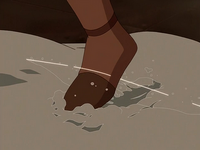 Aang activating a tripwire.png