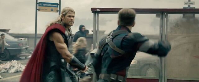 Datei:New-avengers-2-age-of-ultron-tv-spot-with-couple-of-new-scenes-breakdown-323517.jpg