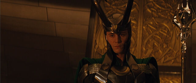 Datei:Tom-in-Thor-loki-thor-2011-25135105-1281-544.jpg