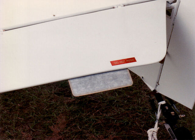 File:Elevatortrimmanual.jpg