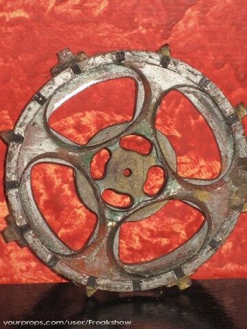 File:Predator-2--PREDATOR-DISK-DETAIL-1.jpg