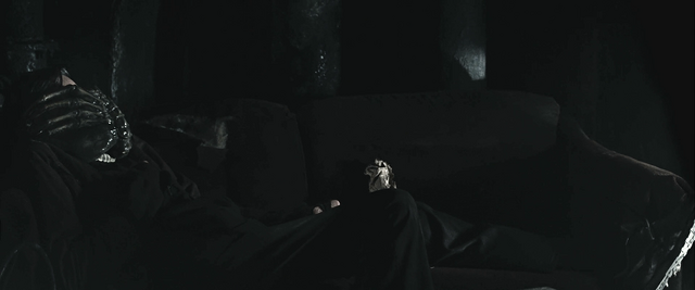 File:Harry Facehugged.png
