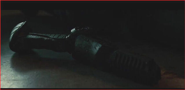 File:Predators plasma pistol 2.jpg