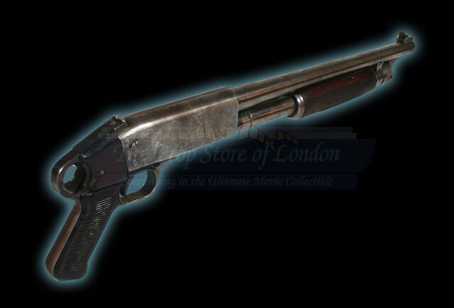 File:Hicks' Shotgun right back.jpg
