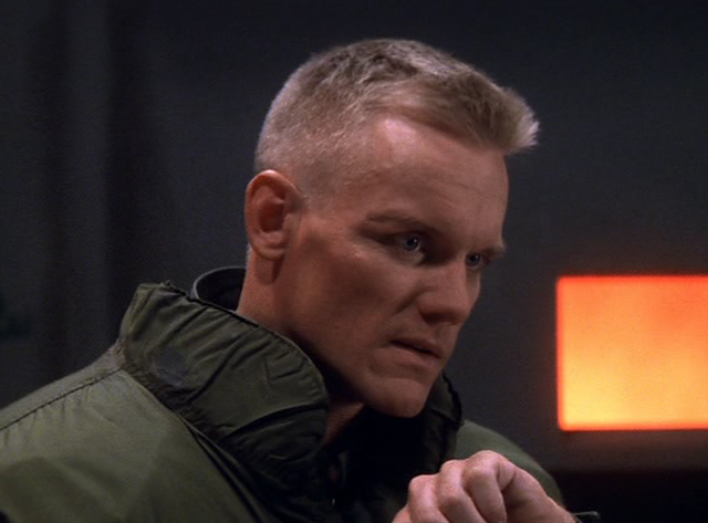 File:Earthforce-officer-endgame.png