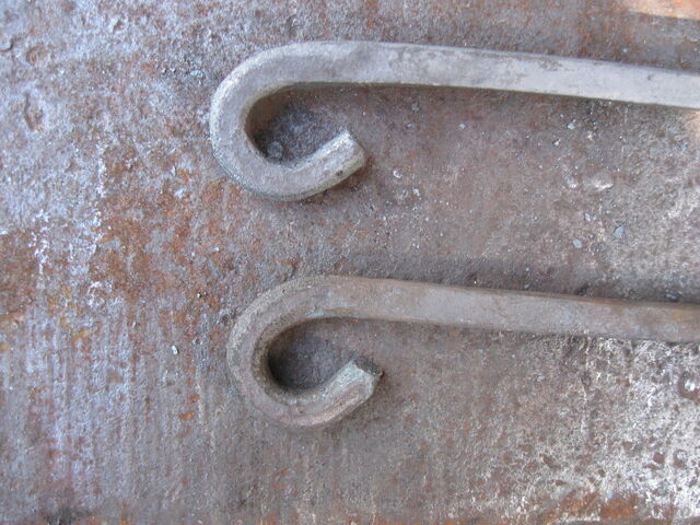 File:Making steel hooks for arms - 06.jpg
