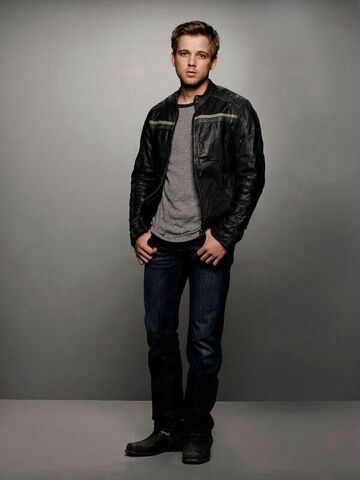 File:Dylan S2 pic.jpg