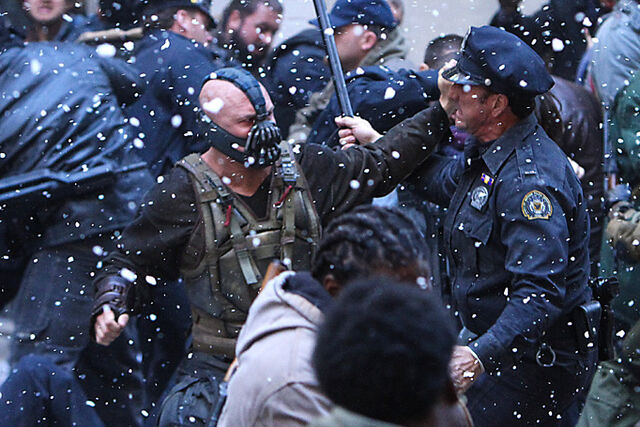File:Christian-bale-tom-hardy-dark-knight-rises-wall-street-11062011-22.jpg