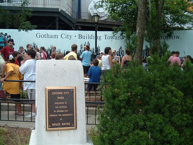 File:BTR Queue Dedication Plaque.jpg