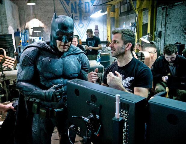 File:BTS BatAffleck Snyder.jpg