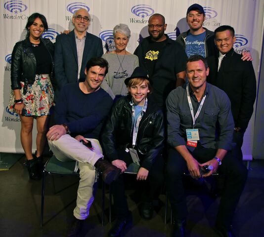 File:BvR at WonderCon.jpg