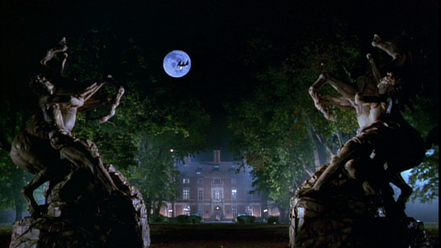 File:Wane Manor Gate.png
