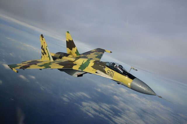 File:Su-37 Flanker-F.jpg