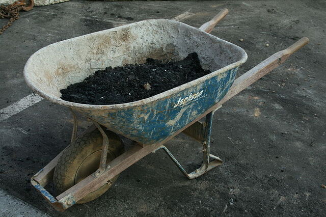 File:Wheelbarrow.jpg