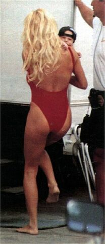 File:Pamela-Behind the Scenes 5.jpg