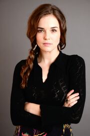 936full-zoey-deutch (1)