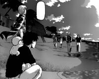 TohoshinkiArriveAtBeach