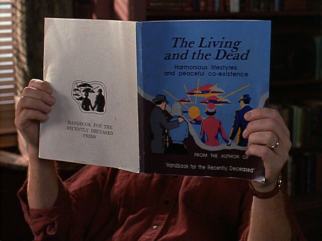 File:CharlesReads.jpg