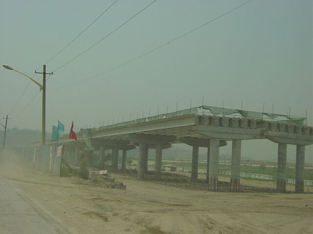 File:LianhuachiWRd3TermConstructionGFDL.jpg